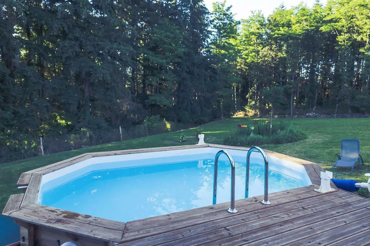 Clos Charmille Meaulne Bed & Breakfast